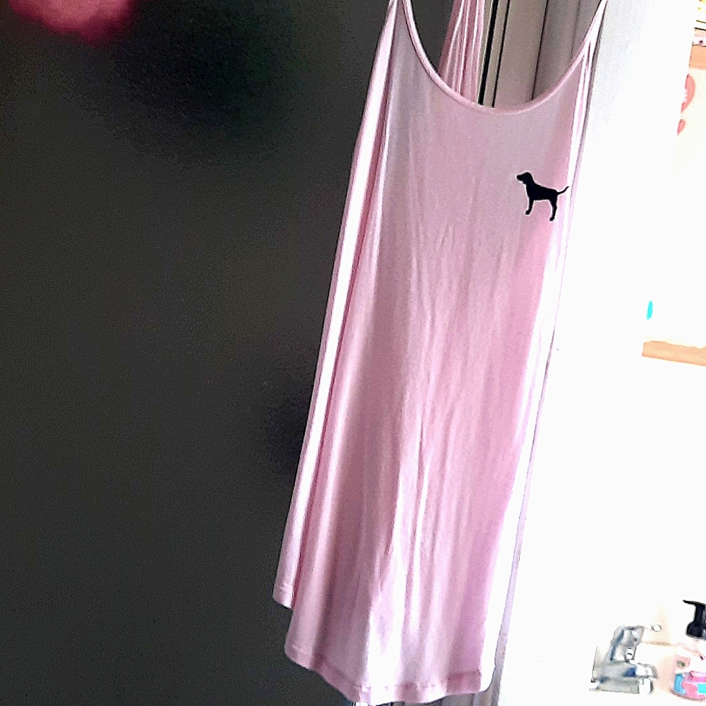 Victoria SECRET 💕PINK XS💕tank top! Never worn,adorable super soft!